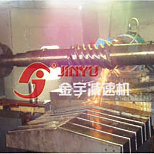 大型數(shù)控環(huán)面包絡(luò)機(jī)床GJK75加工蝸桿